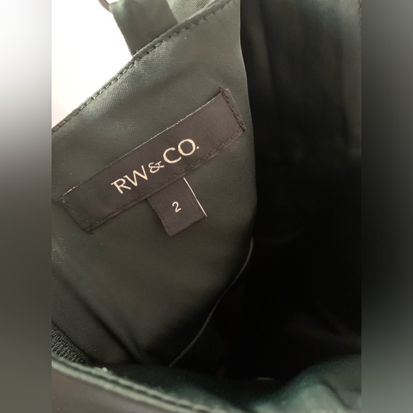 RW&CO. Forest Green Flowy Dress - Picture 6 of 7